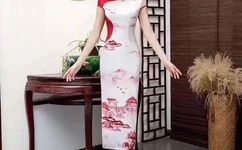 边吃着一面膜下奶爽了